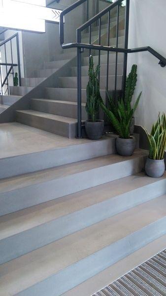 betonowe schody wewnętrzne