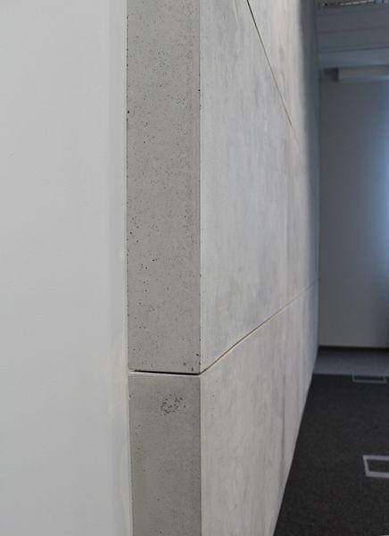 płyty z betonu na ścianie